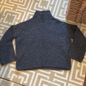 H&M dark gray sweater size xs